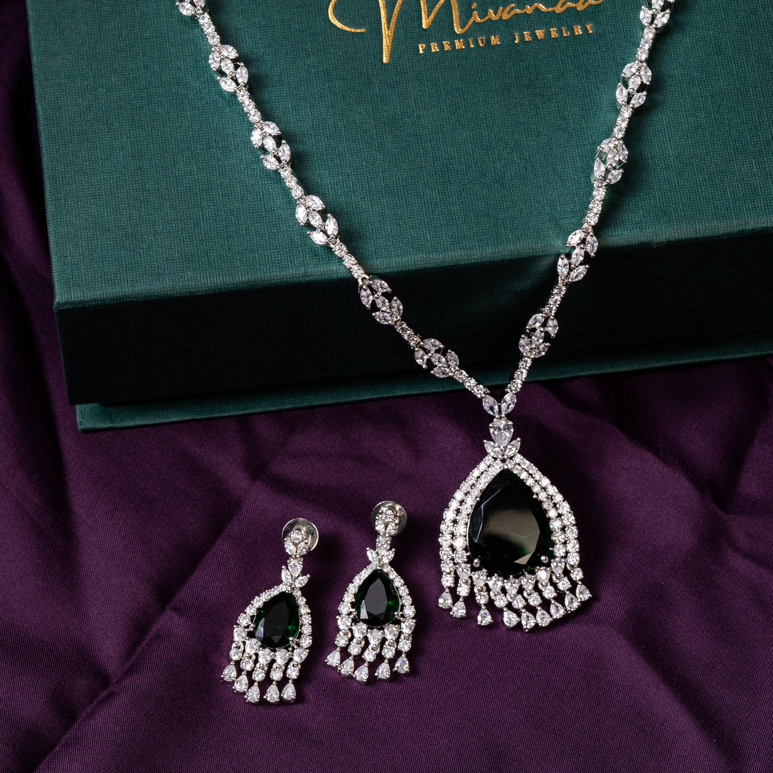 Radiant Green Elegance-Mivanaa